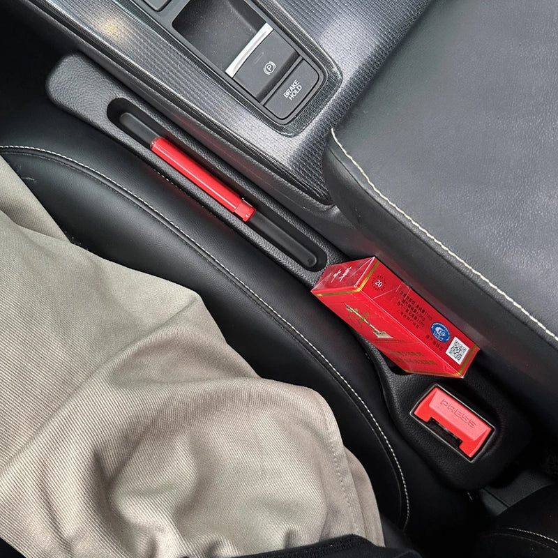 Vedador de Vão do Banco para Carros – Tira Preenchedora Lateral Antivazamento | Porta-Celular e Carteira Universal para Todos os Modelos